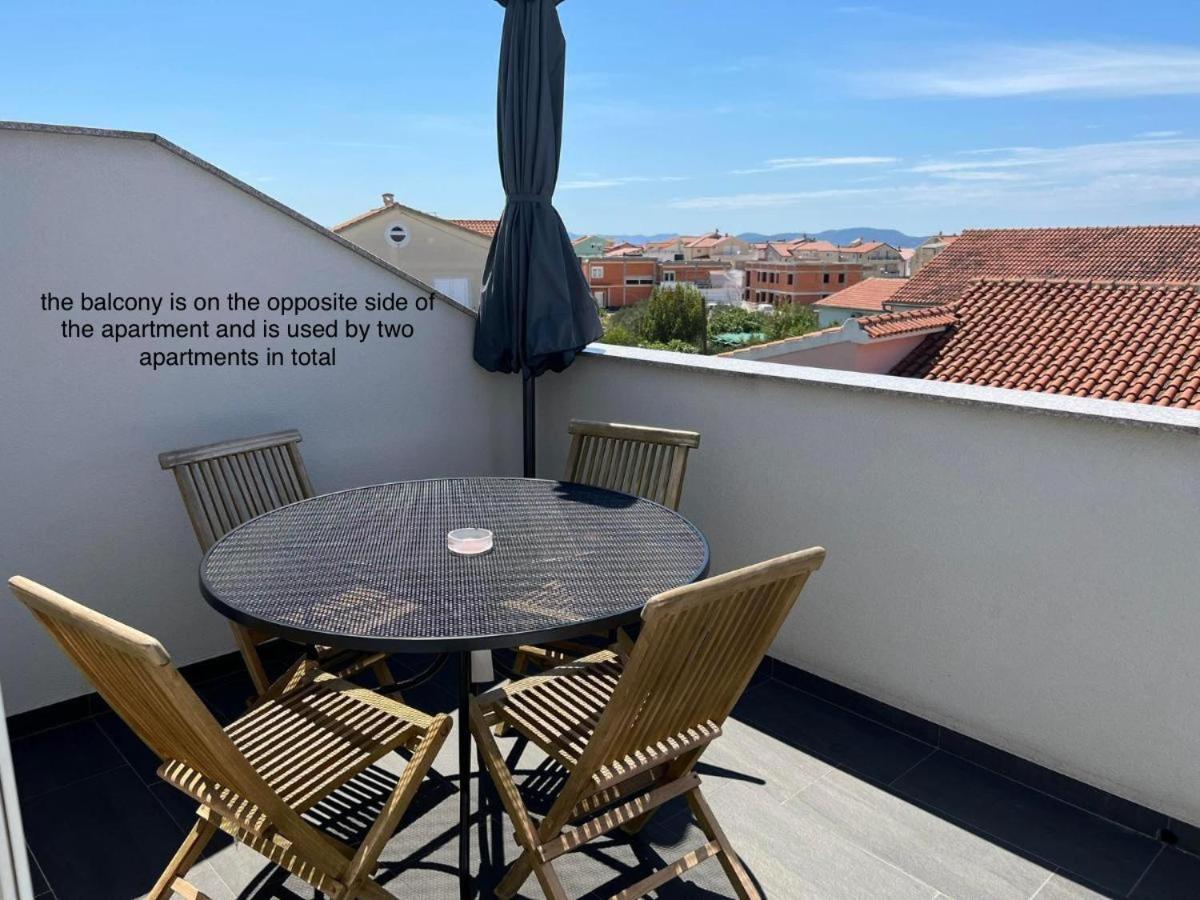 Apartment Vodice - Lovric Eksteriør bilde
